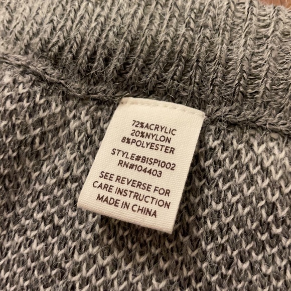 Blu Pepper knitted shorts , size large - Picture 8 of 8